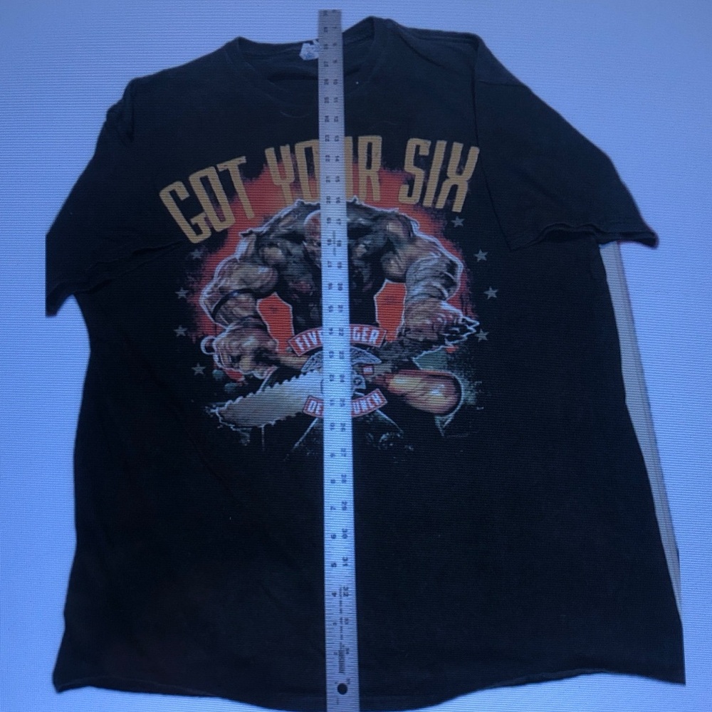 'Got Your Six' Black Graphic Tee - Picture 2 of 3